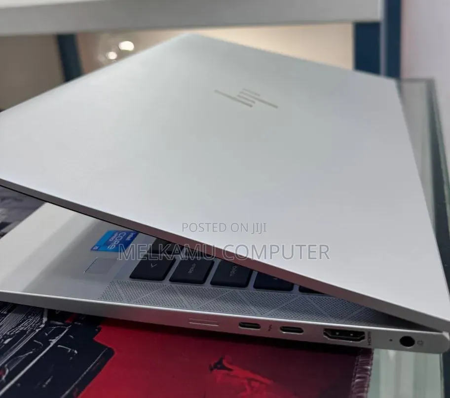 New Laptop HP EliteBook 840 G8 16GB Intel Core i5 SSD 512GB