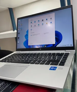 New Laptop HP EliteBook 840 G8 16GB Intel Core i5 SSD 512GB