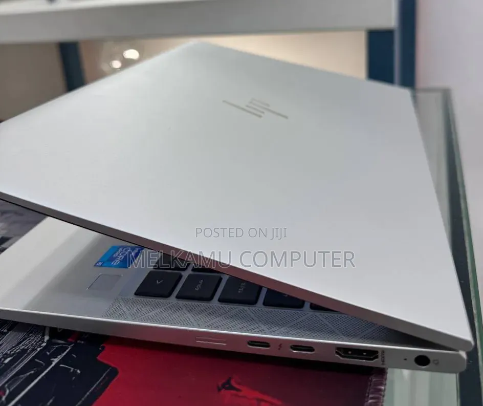 New Laptop HP EliteBook 840 G8 16GB Intel Core i5 SSD 512GB