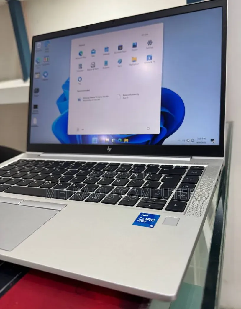 New Laptop HP EliteBook 840 G8 16GB Intel Core i5 SSD 512GB