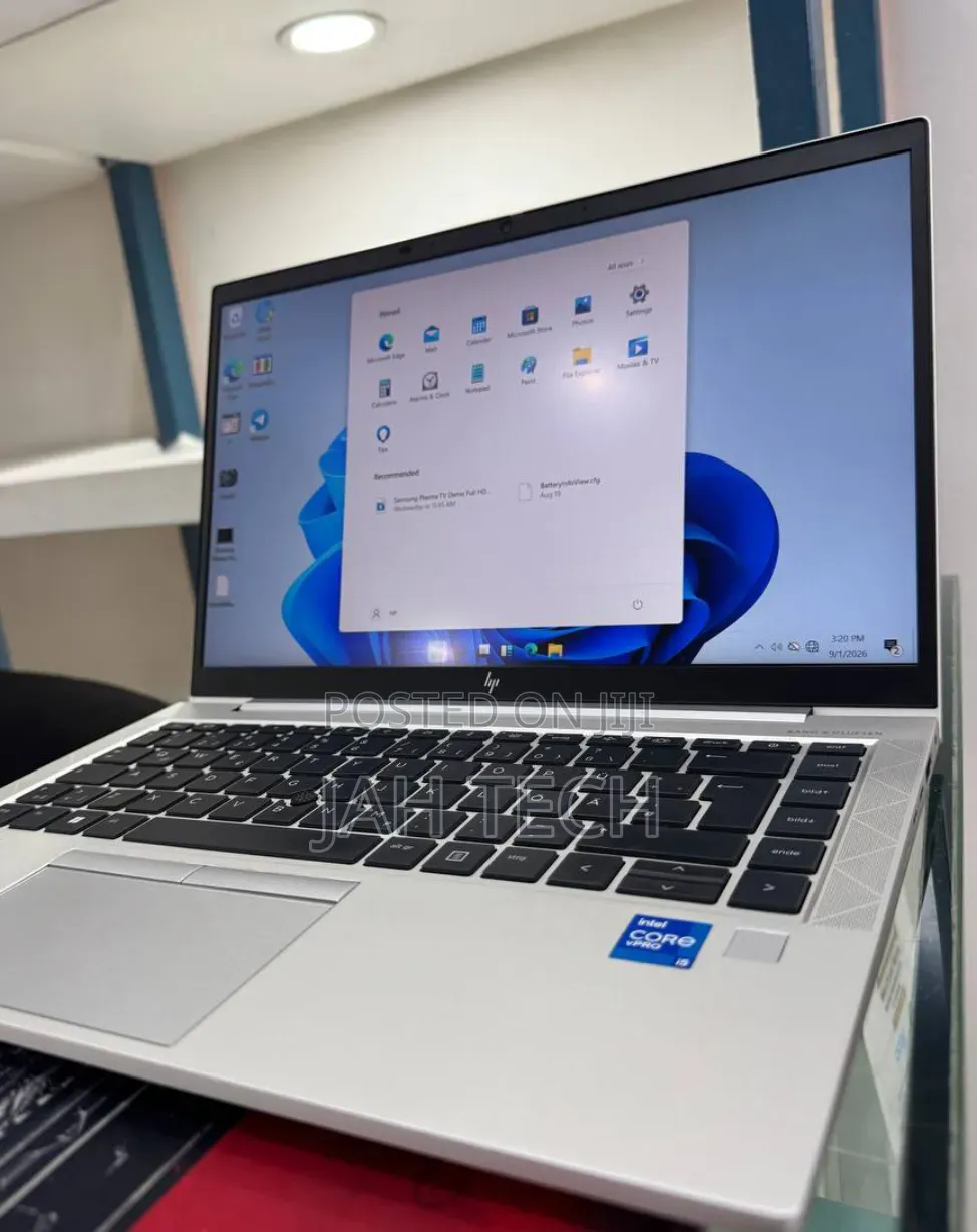 New Laptop HP EliteBook 840 G8 16GB Intel Core i5 SSD 512GB