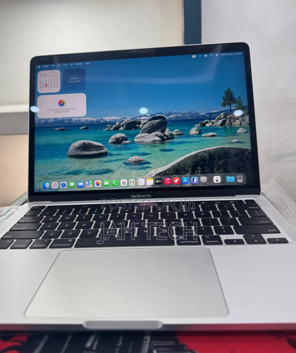 New Laptop Apple MacBook Pro 2020 M1 16GB Apple M1 SSD 1T
