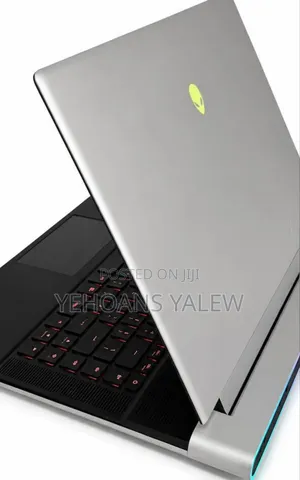 New Laptop Dell Allenware M15 R5 32GB Intel Core i9 SSD 1T