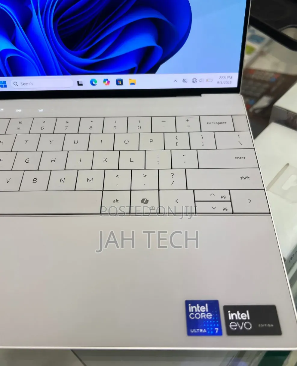 New Laptop Dell XPS 13 16GB Intel Core Ultra 7 SSD 512GB