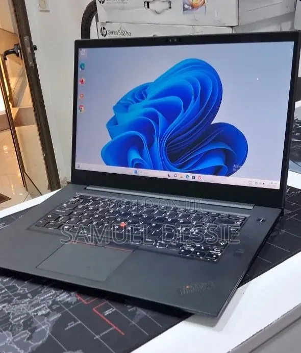 New Laptop Lenovo ThinkPad X1 16GB Intel Core i7 SSD 512GB