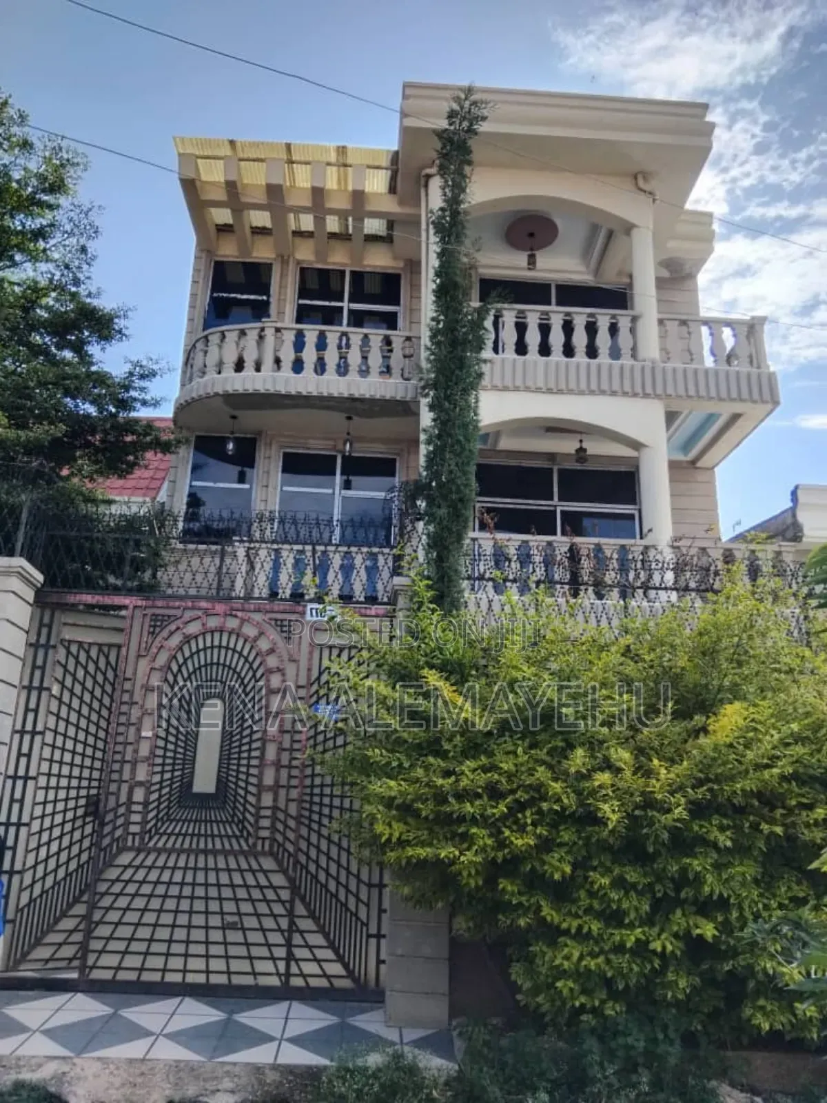 Furnished 5bdrm House in Adama for sale