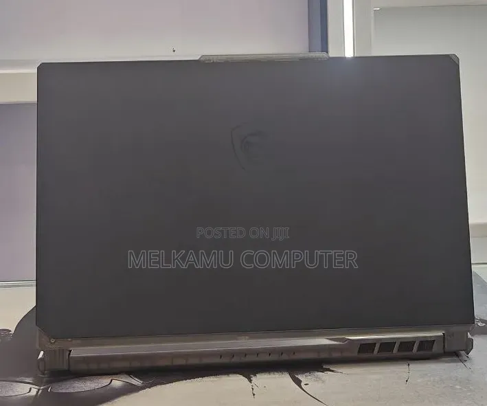New Laptop MSI Cyborg 15 16GB Intel Core i7 SSD 1T