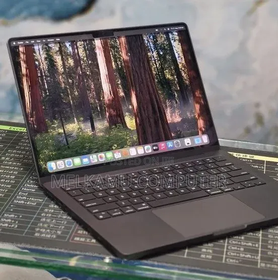 New Laptop Apple MacBook Pro 2024 M4 16GB Apple M1 SSD 512GB
