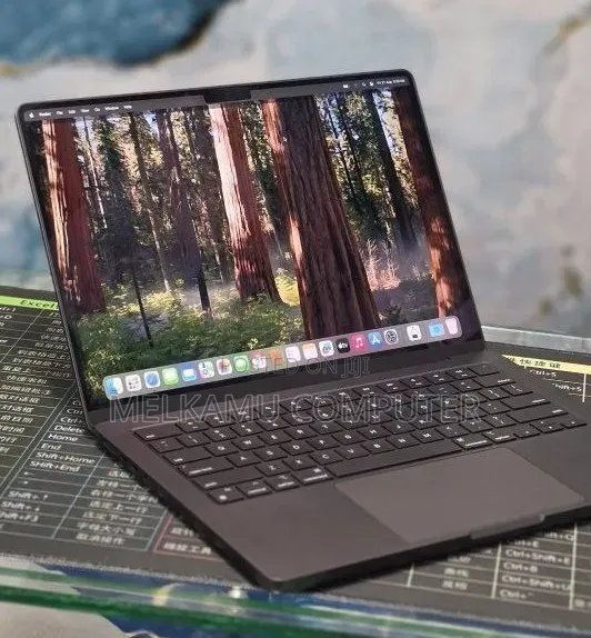 New Laptop Apple MacBook Pro 2024 M4 16GB Apple M1 SSD 512GB