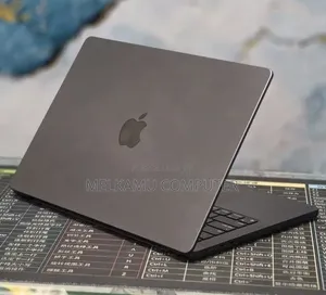 New Laptop Apple MacBook Pro 2024 M4 16GB Apple M1 SSD 512GB