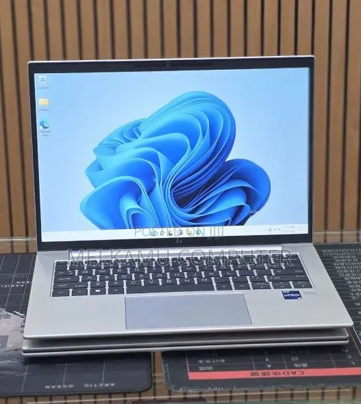 New Laptop HP EliteBook 840 G9 16GB Intel Core i7 SSD 512GB