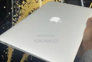 New Laptop Apple MacBook Air 2017 8GB Intel Core i5 SSD 256GB