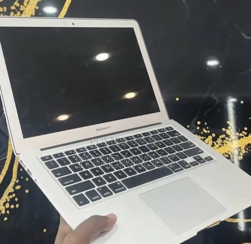 New Laptop Apple MacBook Air 2017 8GB Intel Core i5 SSD 256GB