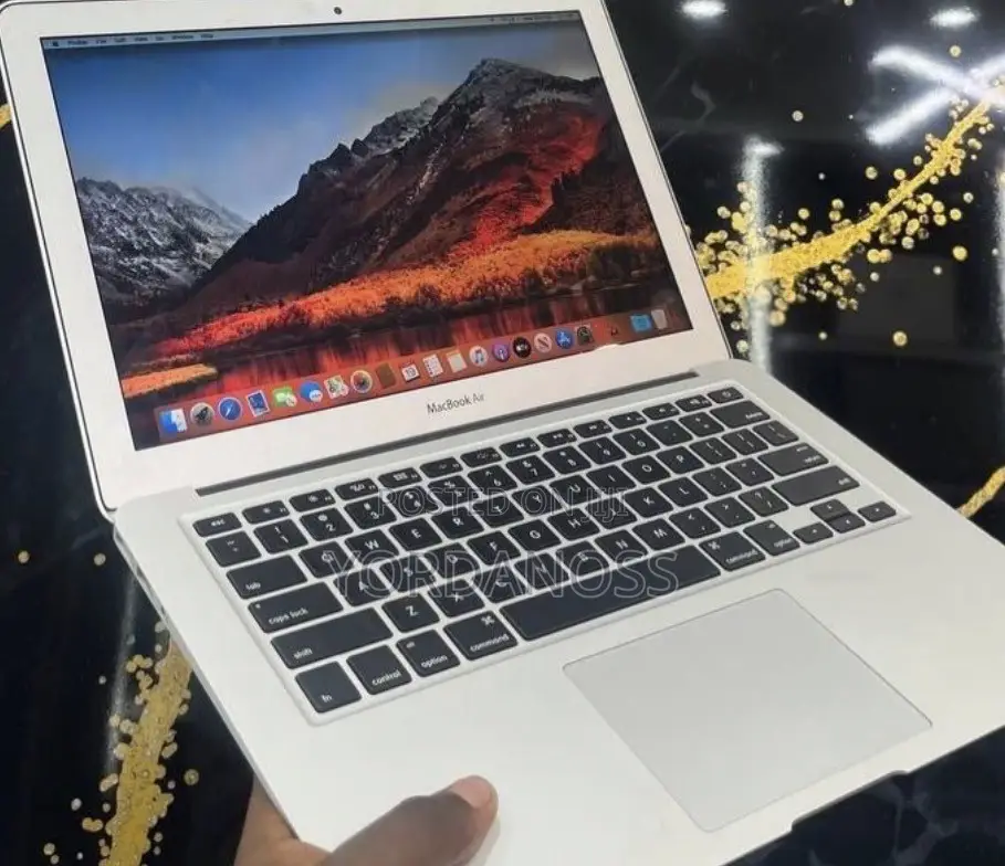 New Laptop Apple MacBook Air 2017 8GB Intel Core i5 SSD 256GB