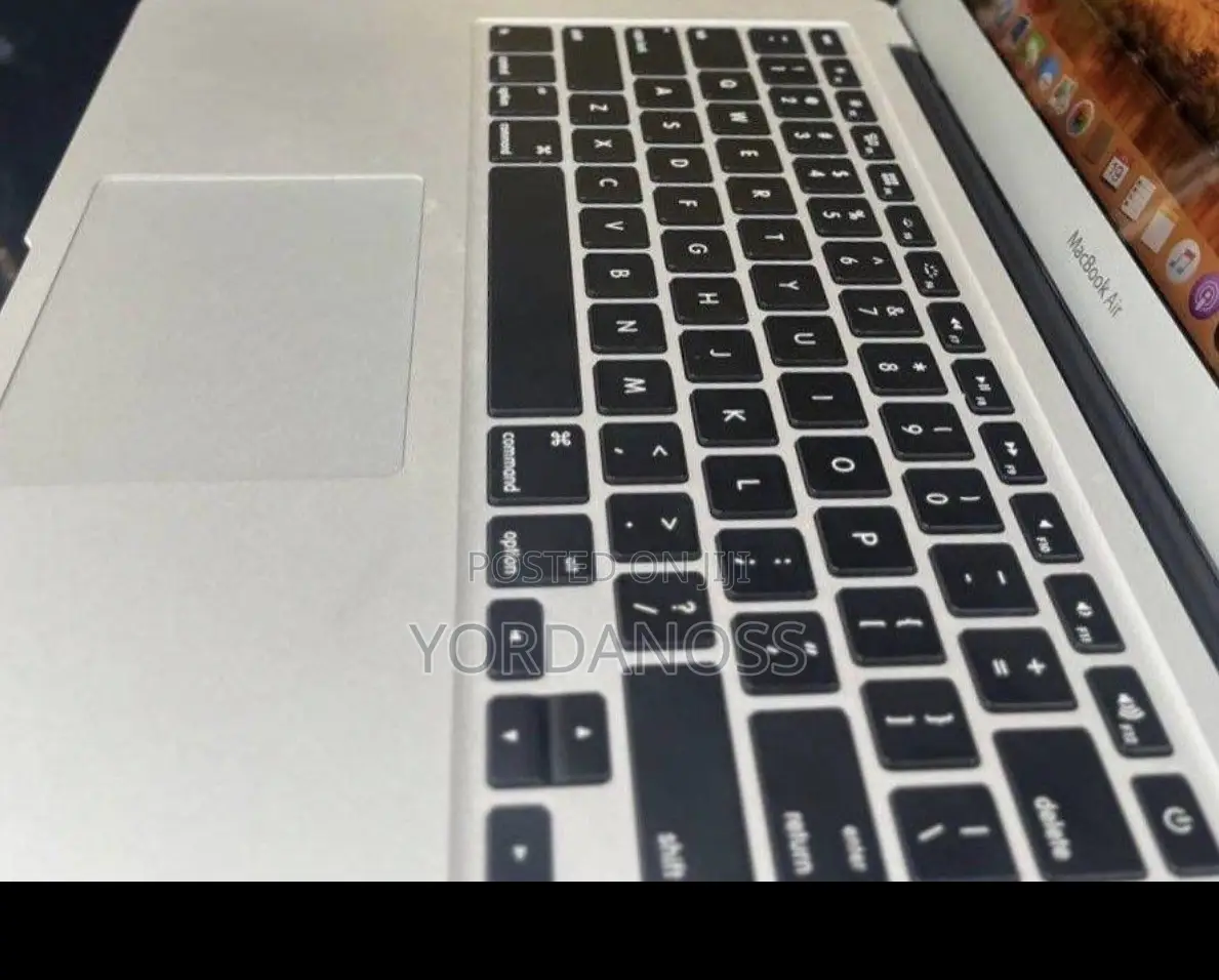New Laptop Apple MacBook Air 2017 8GB Intel Core i5 SSD 256GB