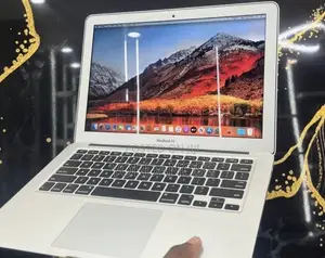 New Laptop Apple MacBook Air 2017 8GB Intel Core i5 SSD 256GB