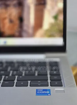 New Laptop HP EliteBook 840 G10 16GB Intel Core i5 SSD 512GB