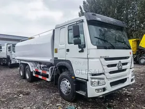 Sino Casoni Sino Truck ሲኖ የነዳጅ ቦቲ Fuel Tank Tanker