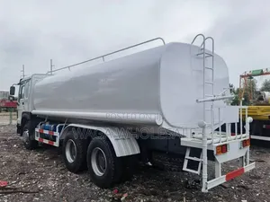 Sino Casoni Sino Truck ሲኖ የነዳጅ ቦቲ Fuel Tank Tanker