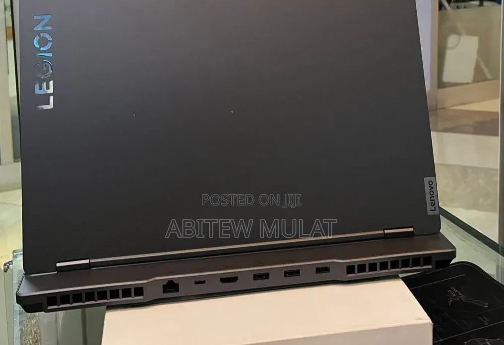 New Laptop Lenovo Legion 5 16GB AMD Ryzen 7 SSD 1T