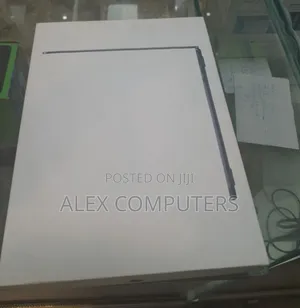 New Laptop Apple MacBook 16GB Apple M5 SSD 512GB
