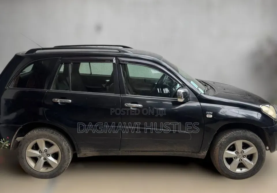 Toyota RAV4 1.8 2005 Black