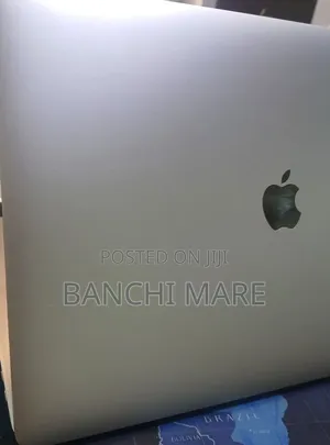 New Laptop Apple MacBook Pro 2019 16GB Intel Core i9 SSD 512GB