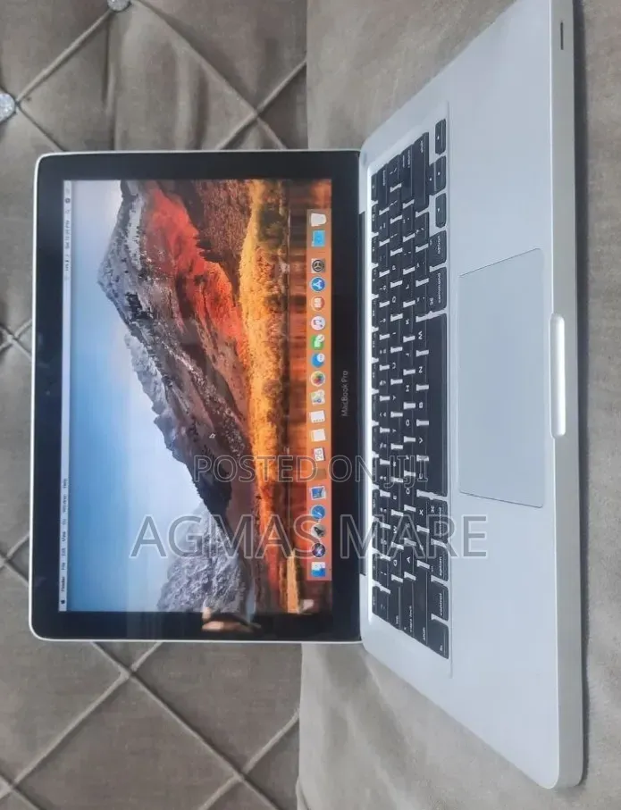 New Laptop Apple MacBook Pro 2012 4GB Intel Core i5 SSD 500GB