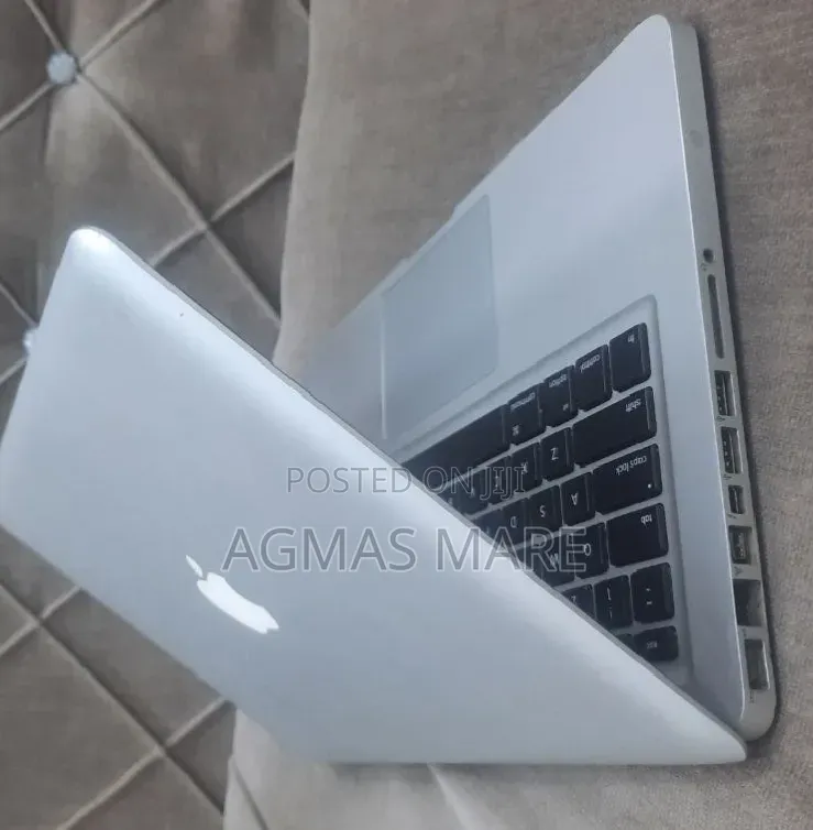New Laptop Apple MacBook Pro 2012 4GB Intel Core i5 SSD 500GB