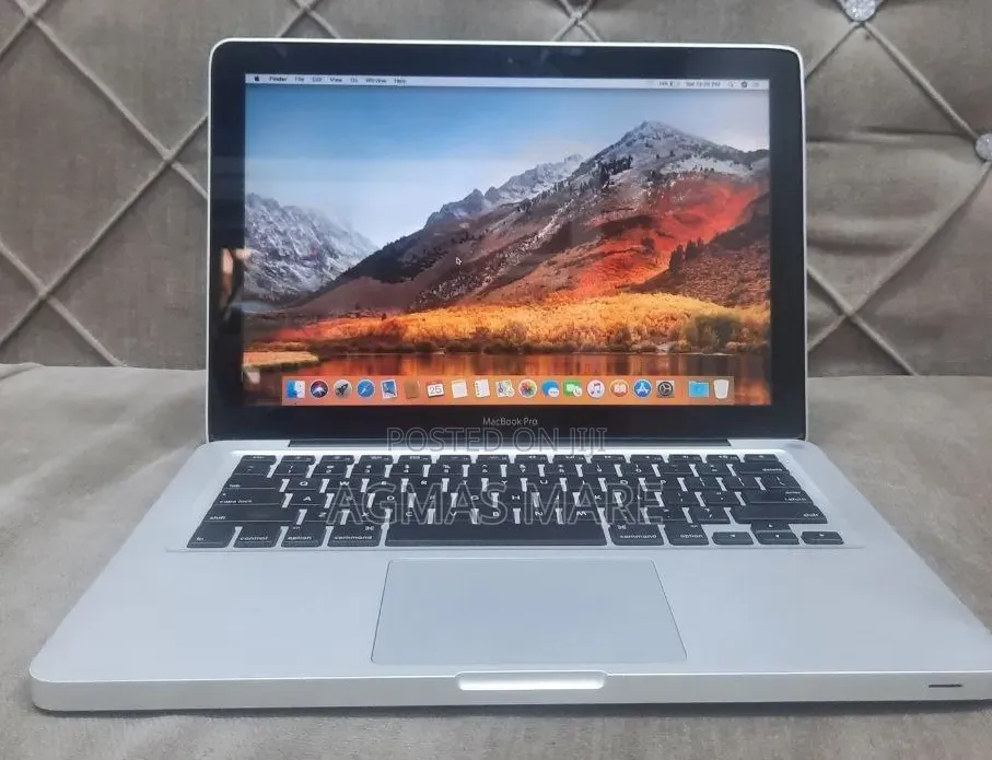 New Laptop Apple MacBook Pro 2012 4GB Intel Core i5 SSD 500GB