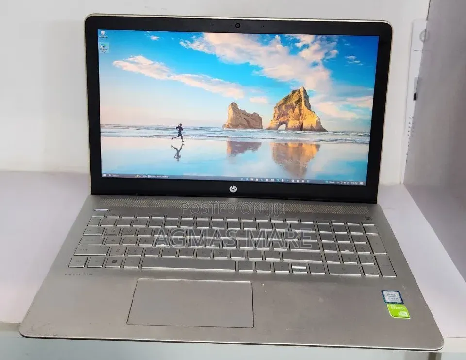 New Laptop HP Pavilion 15 8GB Intel Core i5 HDD 1T