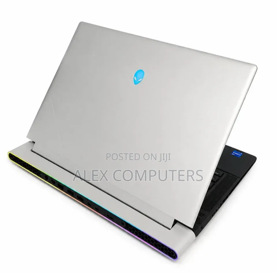 New Laptop Alienware M17x R2 32GB Intel Core i9 SSD 1T