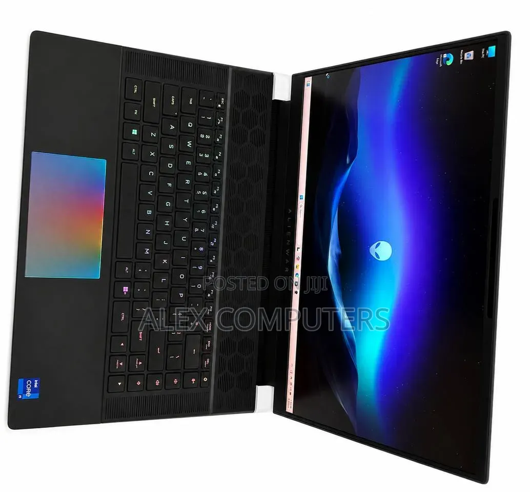 New Laptop Alienware M17x R2 32GB Intel Core i9 SSD 1T