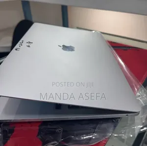 New Laptop Apple MacBook Air 2020 M1 8GB Apple M1 SSD 256GB