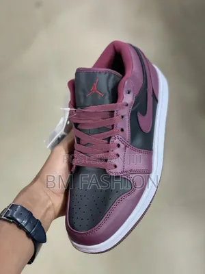 Air Jordan 1 Low *Just Call, It'll Be Delivered 2u*