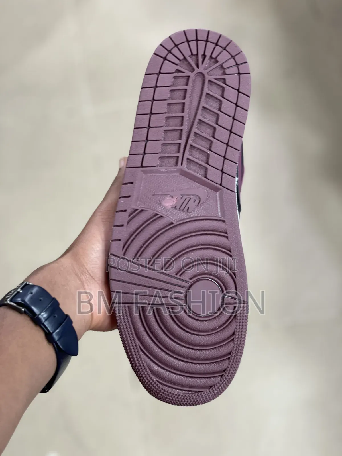 Air Jordan 1 Low *Just Call, It'll Be Delivered 2u*