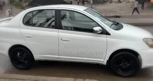 Toyota Platz 2005 Ivory