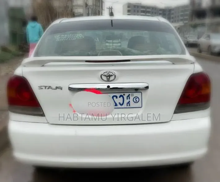 Toyota Platz 2005 Ivory