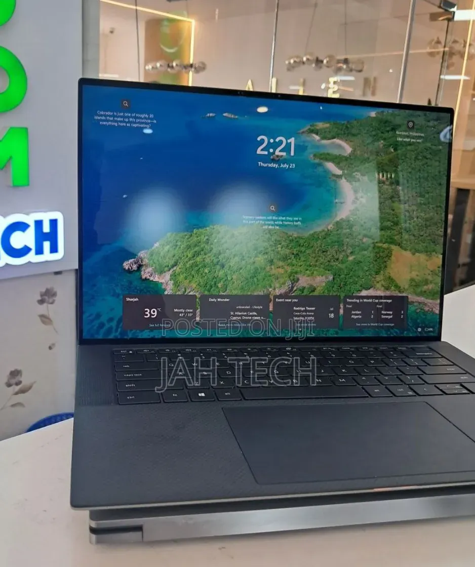 New Laptop Dell Precision 5550 16GB Intel Core i7 SSD 512GB