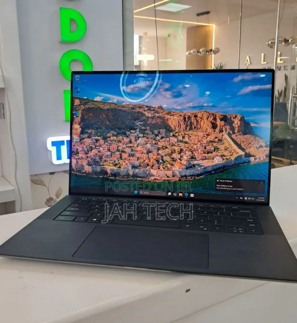 New Laptop Dell Precision 5550 16GB Intel Core i7 SSD 512GB