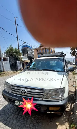 Toyota Land Cruiser 2006 White