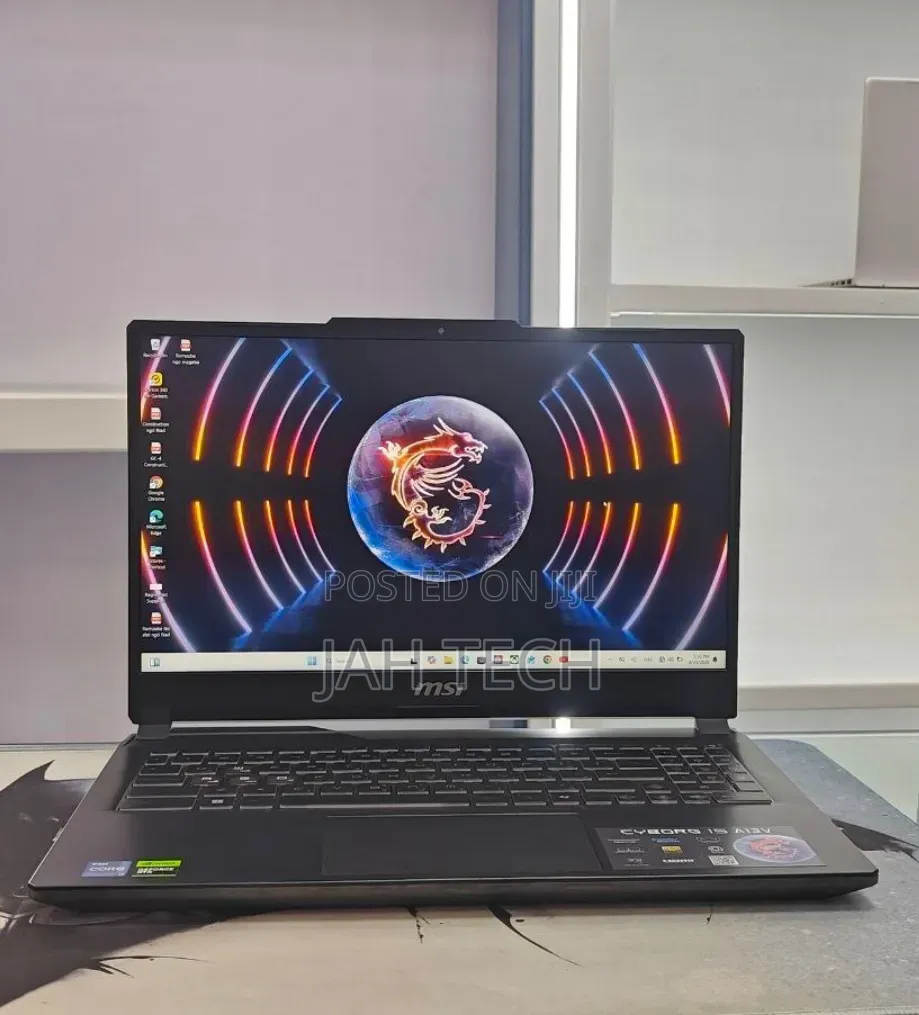 New Laptop MSI Cyborg 15 16GB Intel Core i7 SSD 1T