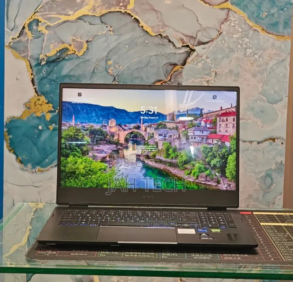 New Laptop HP Omen 16 16GB Intel Core i7 SSD 1T