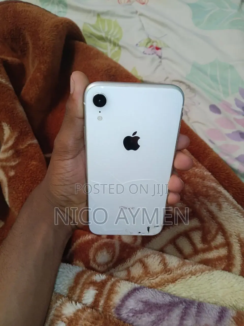 Apple iPhone XR 64 GB White