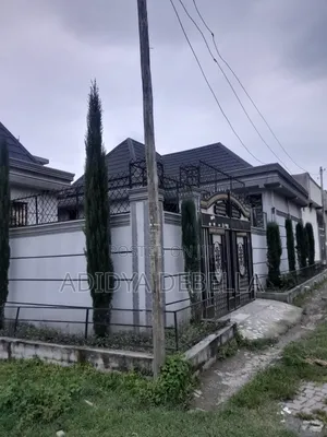9bdrm House in Gelan, Akaky Kaliti for sale