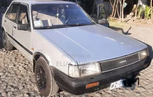 Toyota Corolla 1985 Silver