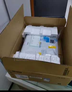 Brand New EPSON Projector Quantity 2PC Available