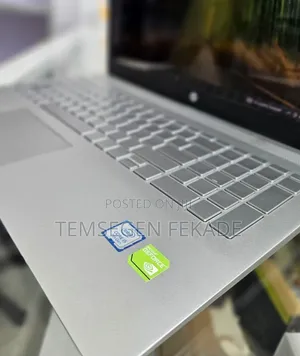 Laptop HP Pavilion 15 8GB Intel Core i5 HDD 1T