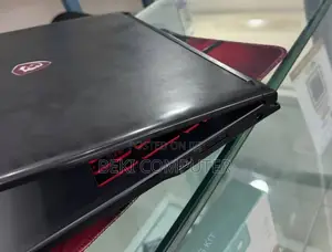Laptop MSI 16GB Intel Core i5 SSD 256GB