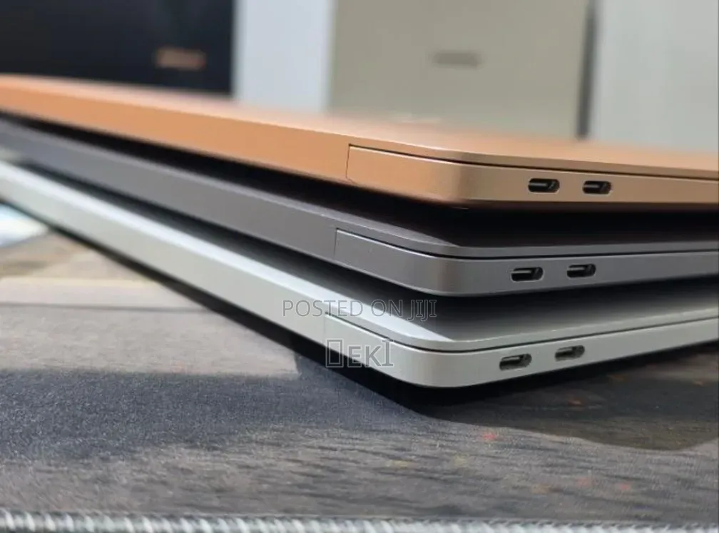 New Laptop Apple MacBook Air 2020 M1 8GB Apple M1 SSD 256GB